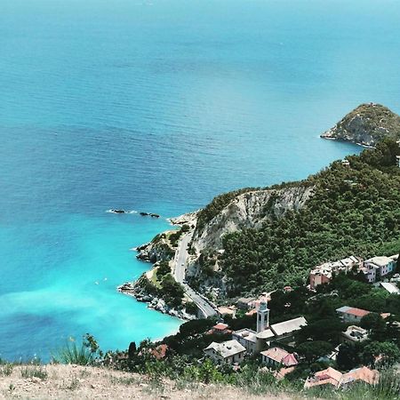 Villa Gio - Terrazza Nel Blu ベルジェッジ エクステリア 写真