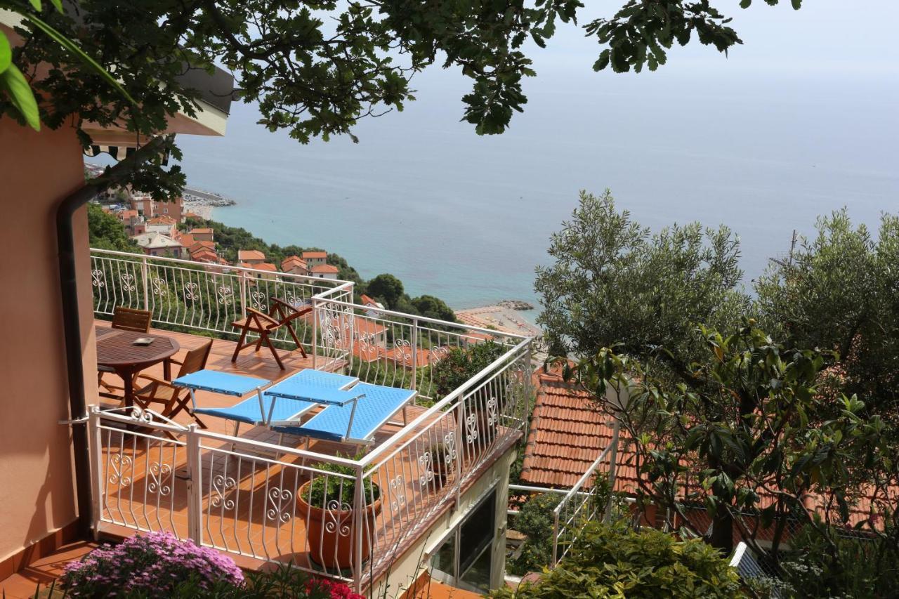 Villa Gio - Terrazza Nel Blu ベルジェッジ エクステリア 写真