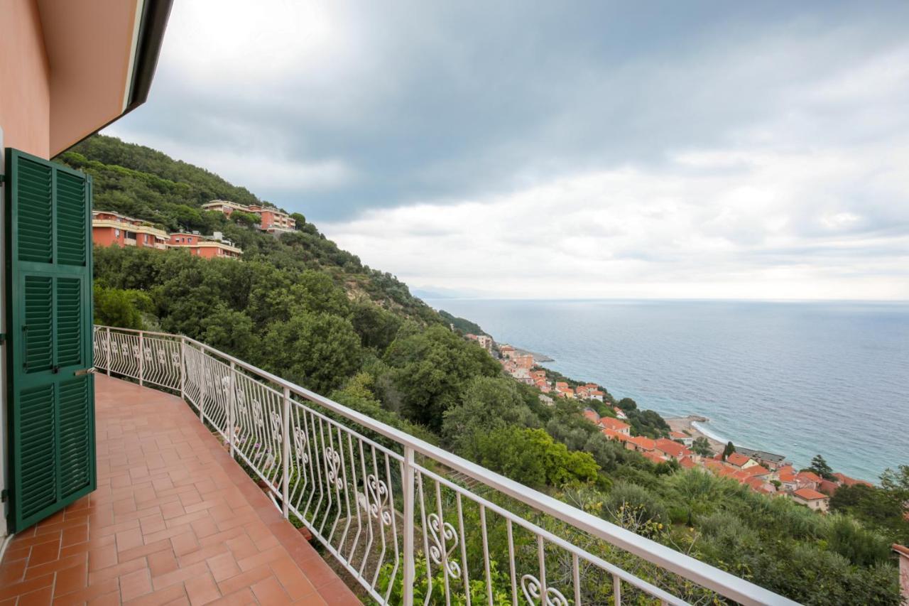 Villa Gio - Terrazza Nel Blu ベルジェッジ エクステリア 写真
